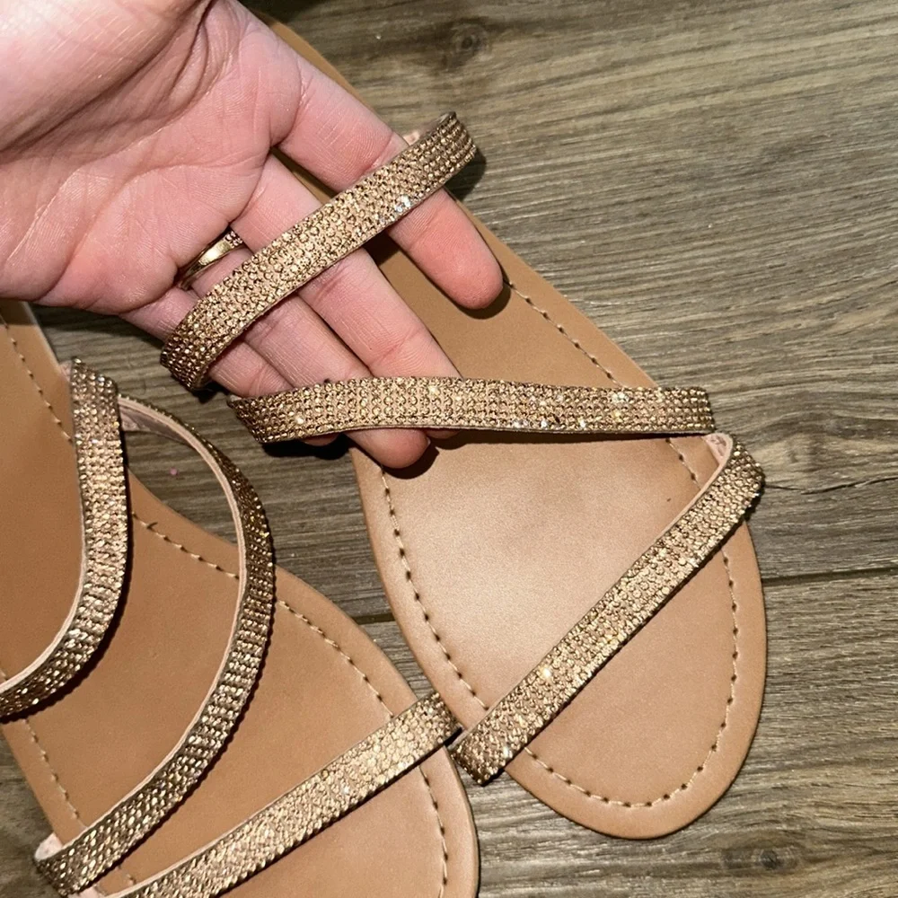 Sandals - Picture 4 of 5